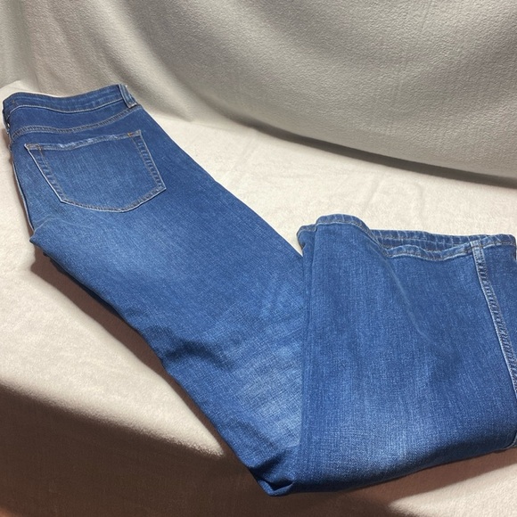 Free People 61855-16515125 distressed blue jeans size 30 - Picture 1 of 9